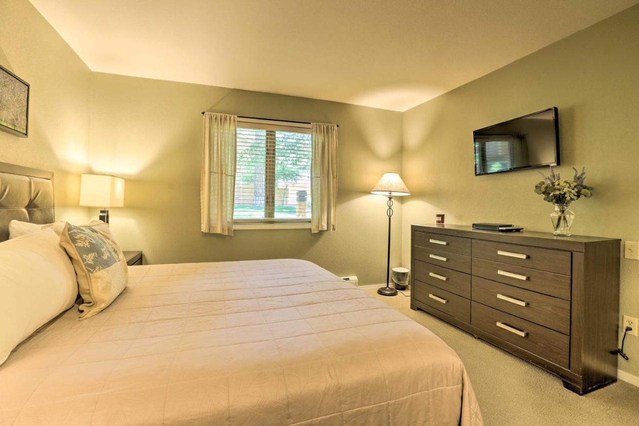 Corner-Unit Condo With Grill Walk To Lake Tahoe! อินไคลน์วิลเลจ ภายนอก รูปภาพ